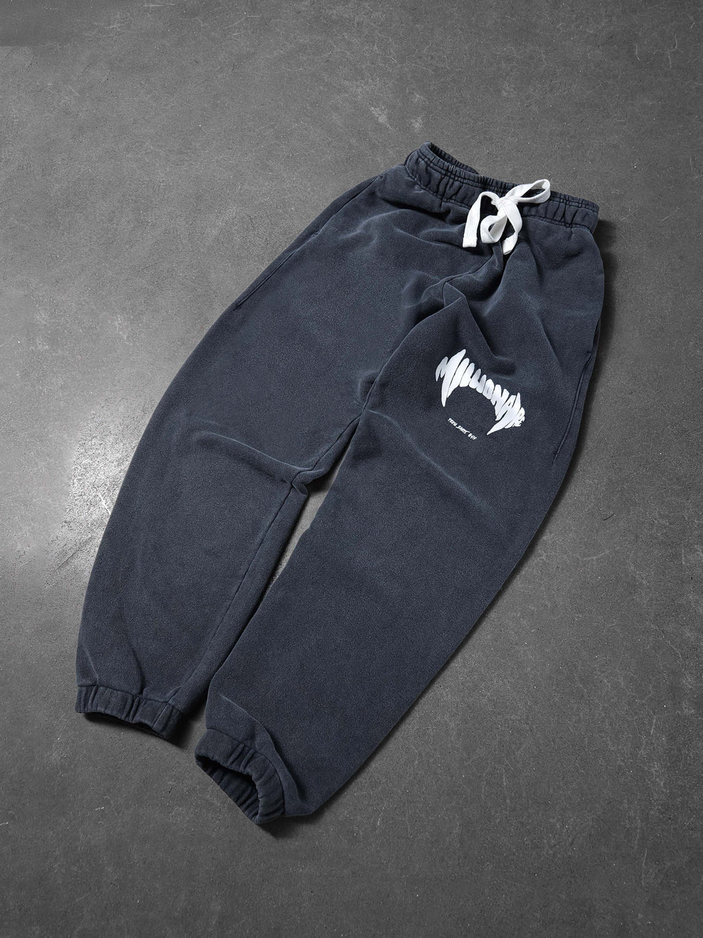 Joggers MILLIONAIRE washed gray