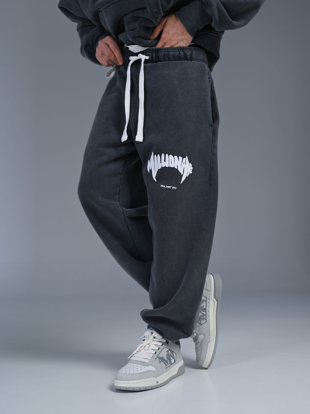 Joggers MILLIONAIRE washed gray