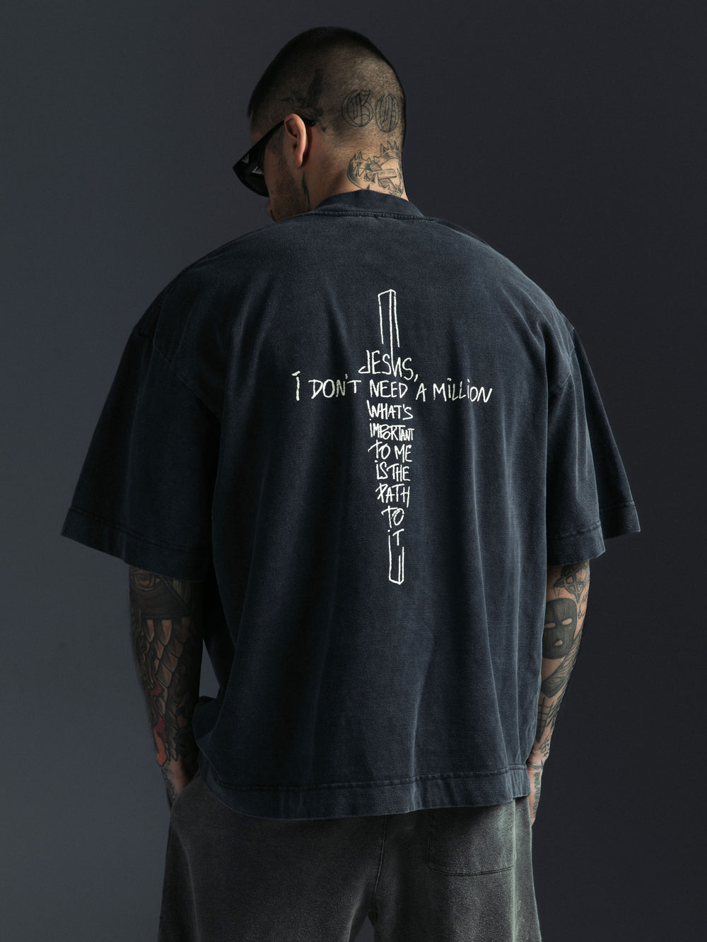 T-shirt JESUS gray