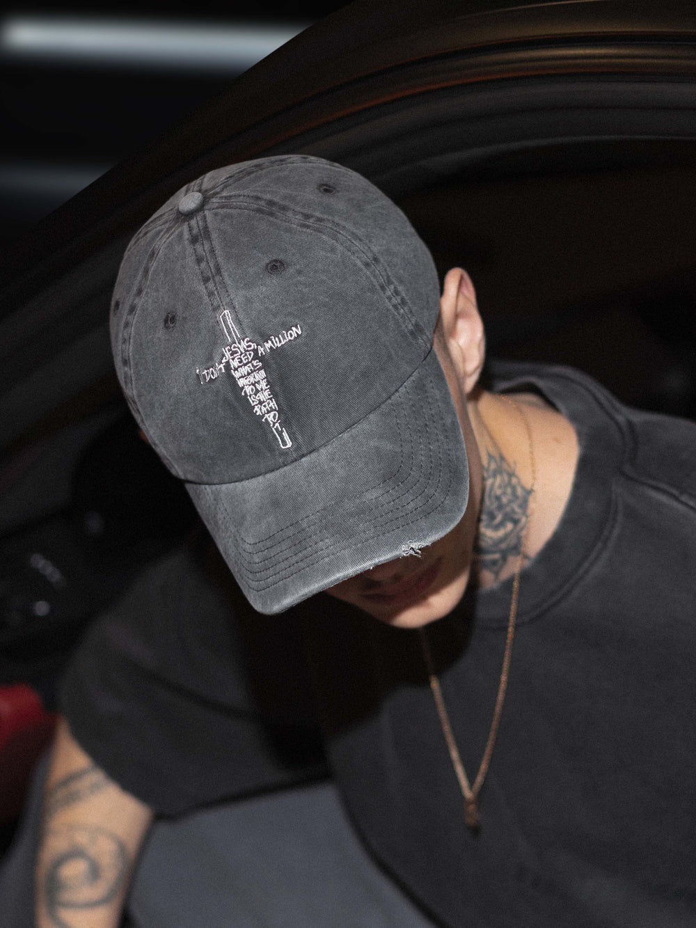 Cap JESUS washed gray